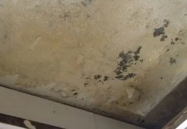麦盖提阳台漏水维修公司分享下麦盖提卫生间渗水维修需要注意哪些问题。